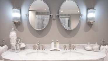 Arts & Crafts Guest Bathroom