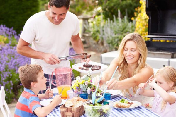 Impromptu Summer Garden Picnics