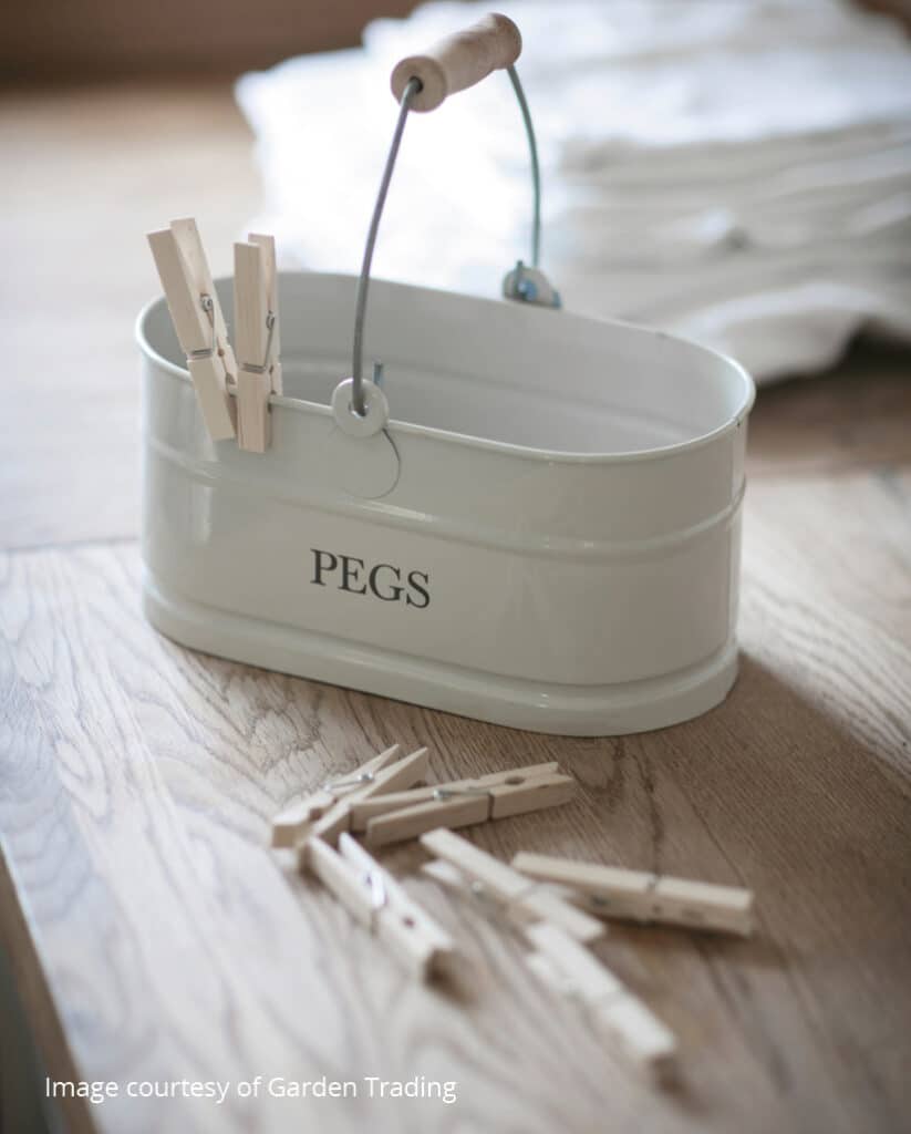 Peg Bucket